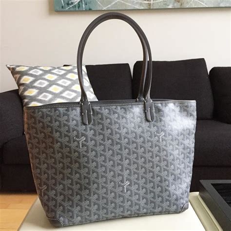 prix sac goyard|goyard france price 2022.